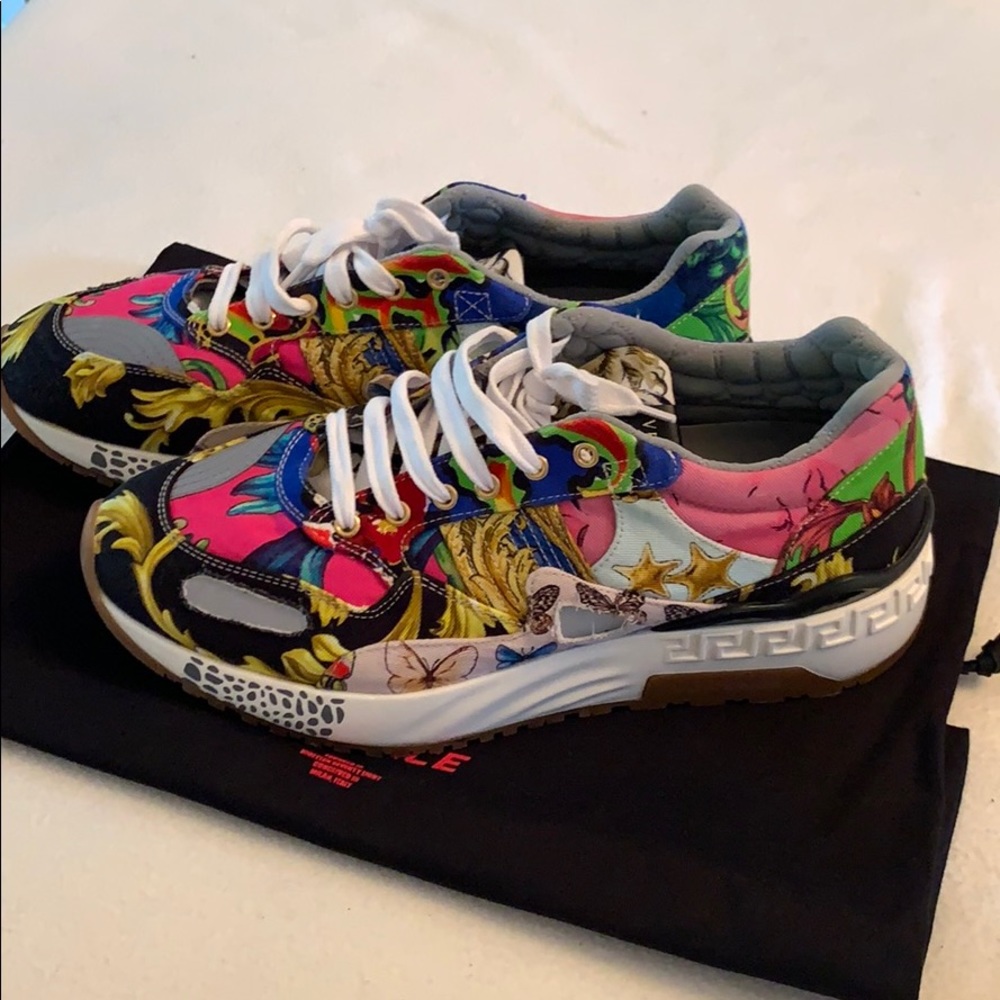 Versace Women's Blue Baroque Print Achilles